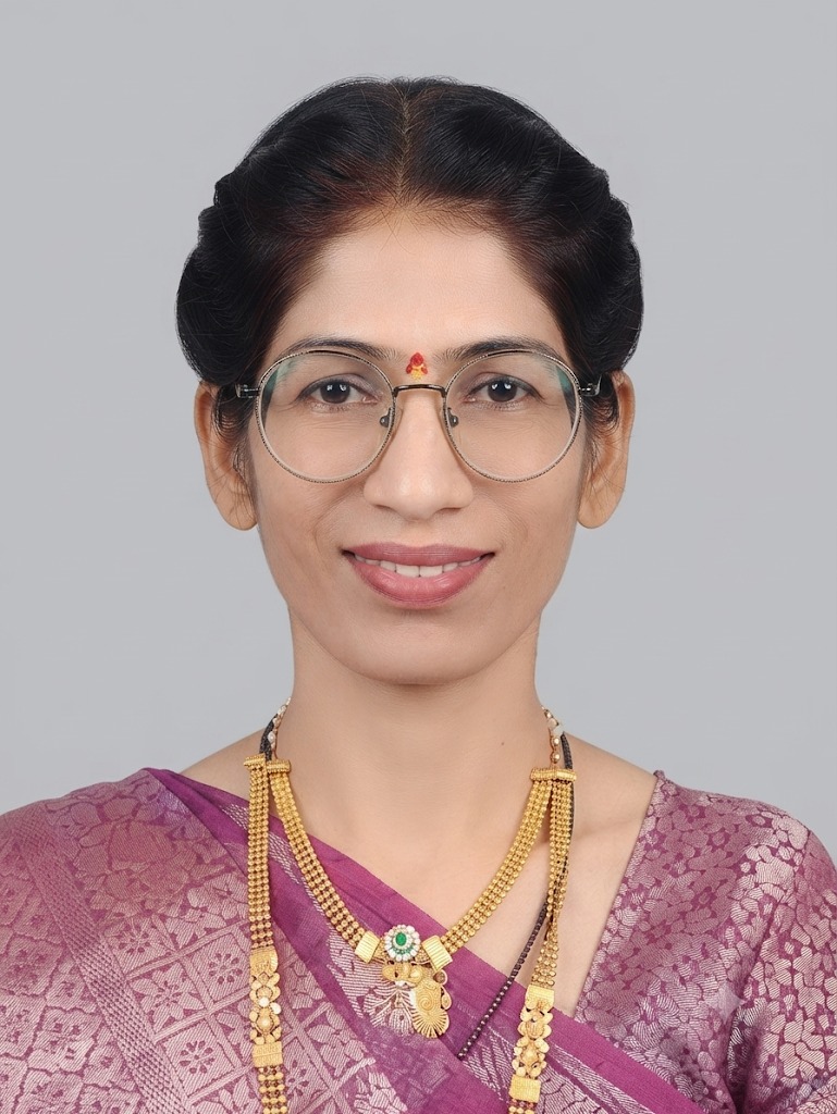 Usha Kamble - Part time Cleaner and Cook and Baby Sitter in Andheri East in Mumbai